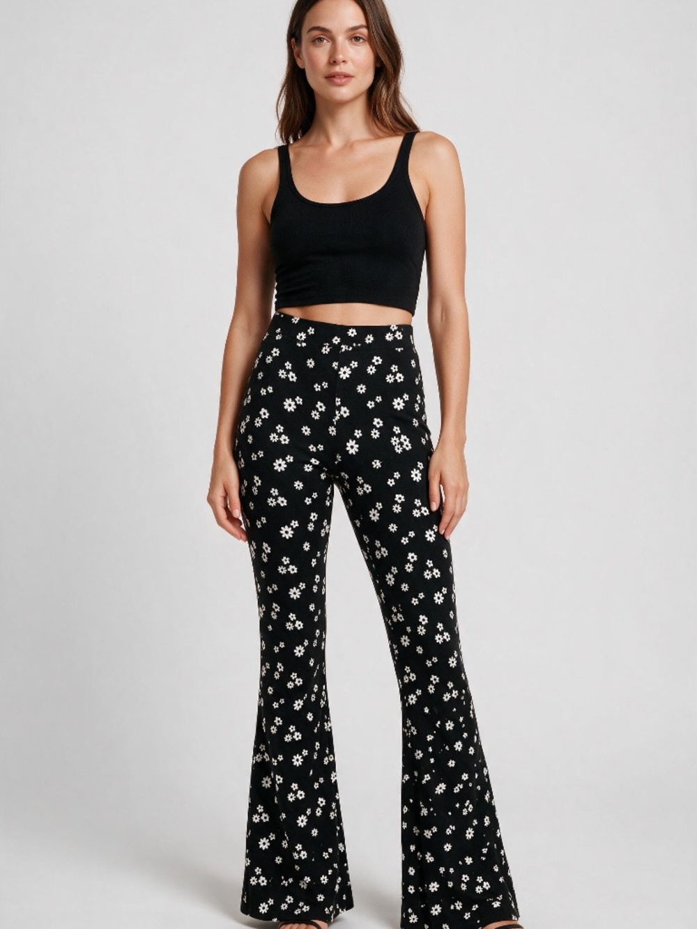 Hollister Ultra High-Rise Daisy Floral Flare Pants